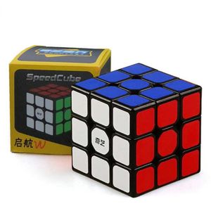 マジックキューブQiyi 3x3マジックキューブステッカースピードキューブアンチスレス3x3x3パズルキューブキューボマジックおもちゃパッキングキューブフィジェットおもちゃY240518