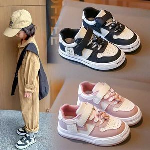 Athletic Outdoor 2024 Spring Autumn Toddler Baby Kids Pu Leather Treasable Disual Sneakers Children non slip Tennis Outdoor Running Sports Shoes Y240518