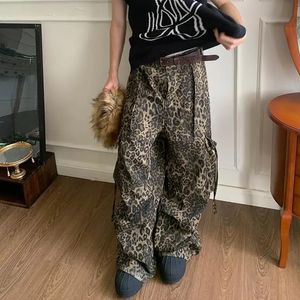 Houzhou Tan Leopard Cargo Pants Men Y2K Parachute特大の広い脚のズボン男性ストリートウェアヒップホップハラジュクアニマルプリント240513