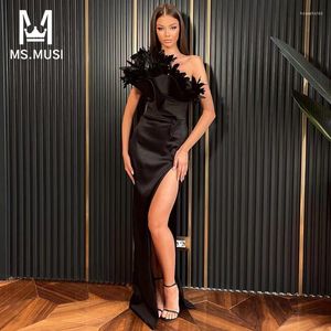Casual Dresses MSMUSI 2024 Fashion Women Sexy Black One Shoulder Feather Ruffles Sleeveless Backless Bodycon Party Club Maxi Dress Gown