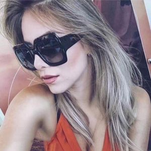 Fashion Sunglasses Frames Oversized Square Luxury Gradient Lens Vintage Women Travel Eyeglasses 198S