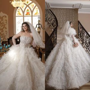 Puffy Sleeveless Ball Gown Wedding Dresses Luxury Straples Beading Pearls Bridal Gowns Glitter Tiered Ruched Robe De Mariee