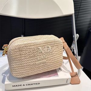 Lyxig gräs manuell vävd handväska khaki flät koppling designer axel kamera väska damer halm crossbody väskor mini shoppare totes axillär påse