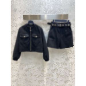 Frauenanzüge Blazer l Familie Frühherbst -Twill Denim Set mit runden Nacken Patchwork Leder -Taschenjacke Work Style Belt Shorts