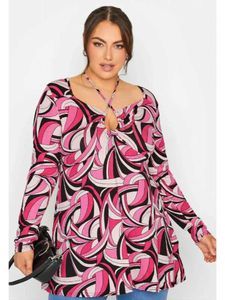 女性用Tシャツプラスサイズの女性ファッションカジュアルルーズトップシャツブラウスシャツ長い抽象プリントキーホーラトップT240518