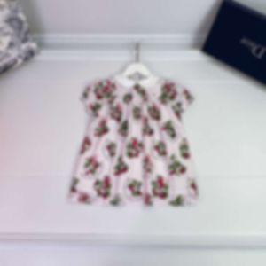 ドレス夏の女の子のポロ首の半袖ドレスと花の妖精のパターン印刷された柔らかい快適