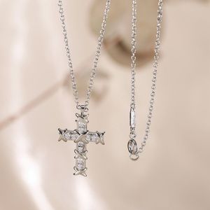 Colares de pingentes de luxo de luxo designer de colar cruzado requintado damas de diamante encantamento de diamante elegante moda jóias da moda l -othgk