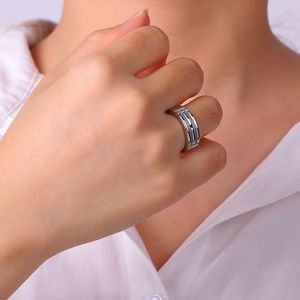 Geometrischer breiter Edelstahl für Frauen Männer Paar Mode minimalistische Sier -Farbfinger -Ring -Verlobungsschmuck