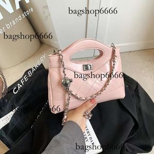 Väskor Designers Womens Backpack Backflip Mini Book Leather Fashion Chain Handbag Diamond Check Original Edition