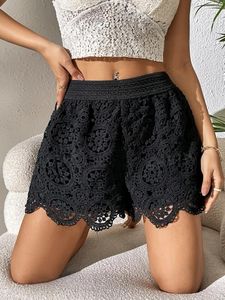 Women's Shorts Contrast Lace Floral Pattern Elegant Solid Elastic Waist Scallop Hem For Spring & Summer Clothing