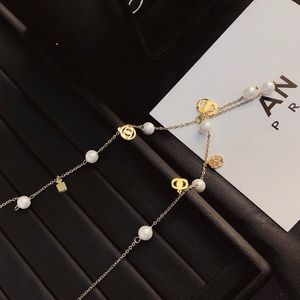 Fashion Couple Style Necklace Popular Luxury Design Pendant Necklaces Classic Premium Jewelry Brand 18k Gold Plated Exquisite Campus Co 2955