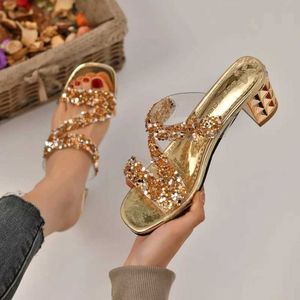 Kleidungsschuhe Niufuni Bling Pearl Pailletten Rhinestone Frauen Pantoffeln Kristall Metallabsatzrutschen 2024 Sommer Hollow Open Tobe Gold Silber H240517