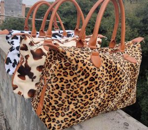 Leopard Cow Weekend Handbag Large Capacity Travel Tote Handle Sports Yoga Totes Storage Maternity Bag Fur Weekend Bags 17Inch RRA32932719