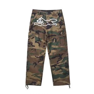 Jeans masculinos 2024 calças masculinas de camuflagem de camuflagem de jeans harajuku de cargo de cães T240515