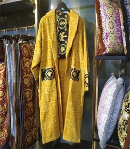 Luxus klassische Baumwollbademäntel Männer Frauen Marke Nachtwäsche Kimono warmer Badrobe Home Kee Unisex Bademäntel KLW1739 3BB46588358