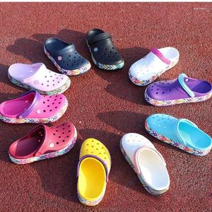 Lässige Schuhe Frau Strandgarten Frauen im Freien nicht rutschernde Sandalen Mode Mädchen Frauen Pantoffeln Sommer
