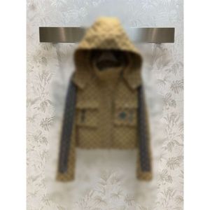 女性ジャケットファミリー共同ブランドシリーズダブルGリーフフード付きショートジャケットコート