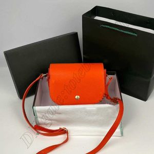 デザイナーの財布サドルバッグ女性ギフト2023年2023年の豪華なクロスボディ本革の革張りのカジュアルワンショルダーダイアゴナラクロス小さな正方形のバッグ