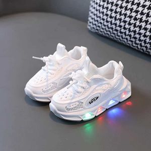 Athletic Outdoor Childrens Light-emitting Shoes Girls Casual Sneakers Childrens Glowing Light Toddler Sneakers Kids New Fashion Light Up Shoes Y240518