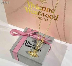 Western Empress Dowager Net Red Samma minoritetsdesign Saturn Diamond Brosch Necklace Small Fragrance Clavicle Chain Female Generati7641305