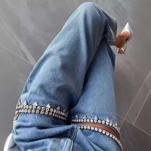 Twotwinstyle kvinnors jeans kvinnors broderade flares jeans hög midja lappknapp ihåliga sommar breda ben byxor kvinnor mode 245188 876