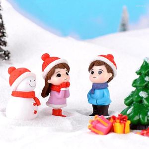 Dekorativa figurer 2st mini Snowman Par Miniature House Decoration Fairy Winter DIY Micro Landscape Garden Decor