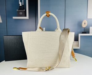 Дизайнеры Женщины ткани на плечах мешки с кузовыми сумками модные оригинальные сумочки высококачественные многофункциональные вечерние сумки Cultch Bags