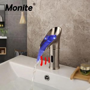 Смесители раковины ванной комнаты Monite светодиодный датчик