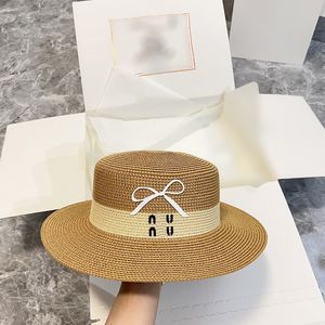 Luksusowy designerski kapelusz Słomowy kapelusz Summer Beach Hat Fisherman Hat Holiday Travel dzianin Kapelusz Visor Flat Hap z paskiem CAD24051802