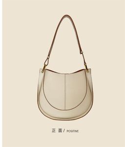 Лето 2024 Женщины мягкая кожаная ниша легкая роскошная женская сумка новая модная седельная сумка с большой емко