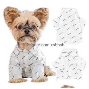 Köpek Giyim Tasarımcı Giysileri Pet Gömlek Küçük Köpekler İçin Pamuklu Kediler Erkek Kız Kız Kedi Yumuşak Evcil Hayvanlar T-Shirt Nefes Alabilir Tee Kıyafet Klasik Le Dhmur