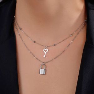 Punk Padlock Pendant Necklace For Women Fashion Lock Key rostfritt stål Multi Lager Choker Chain SMEEXCHRY GENTER