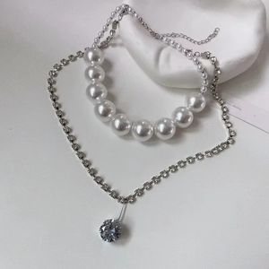 Fashionable European and American pearl necklaces, women with full diamonds, exaggerated and multi wearing styles, niche and high-end neckchain accessories