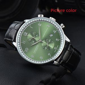 Jag handledsur för män 2024 Herrklockor Fem nålar Alla Dial Work Quartz tittar på högkvalitativa Top Luxury Brand Chronograph Clock Leather Belt Fashion Gift Montre