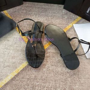 CASSANDRA Patent Leather Flat Sandals 금 글자 2024 여름 끈 샌들 플립 플롭 고무 단독 웹 스트랩 여성 슬리퍼 큰 크기 43