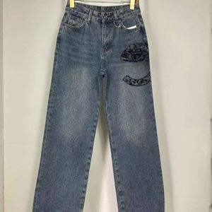 Jeans femminile ch drappeggiato per donne con buchi autunnali, pantaloni larghi dritti, padelle alla moda