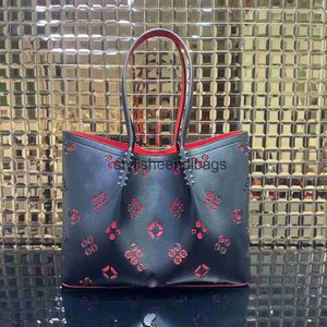 Totes shoppingväska med hexagonal ihålig läder trendig och fashionabla axelväska handväska H240518