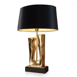 Настольные лампы Nordic Luxury Simple Lamp Post-Modern American Creative Art High-end Metal Light