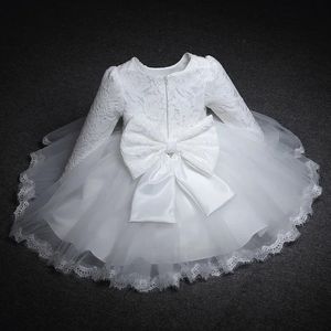 Vestidos de manga longa para festas para festas Lace Big Bow Girl Girl 1st Birthday Princess White Baptism Dress 240518