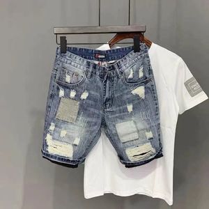 Mens Summer Personalized Print Scratched Denim Shorts Slim Fit Korean Fashion Capris Men Hole Jeans Shorts 240516
