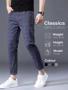 Spodnie męskie wiosna lato wysokiej jakości linie w krato Plaid Casual Kids Pants Mężczyźni 98% bawełniane klasyki retro bankiety biznesowe Mężczyzna Y240514