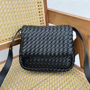 VB New Crossbody Bag Bolsa Retro Fashion Luxury Designer Bolsa é muito adequada para viagens, cheia de textura, Retro clássico clássico de tecnologia de tecelagem acolchoada à mão