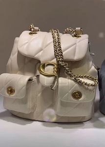 CU076 Neues Produkt ist der klassische Lambskin Small -Rucksack der Tabby -Serie.Stilvolle und luxuriöse Designer -Handtaschen perfekt für Retro, aber niedliche Mädchen Reisedesignertasche