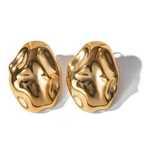 BOUD Dangle Kronleuchter Vintage Gold plattiert, klobig unregelmäßig gehämmertes Clip über Ohrringe für Frauen minimalistische geometrische nicht durchbohrte Ohrringe Partygeschenk J240516