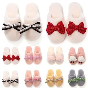 Slippers Designer Mulheres Qualidade Plataforma Top Sandals Sapatos Triplos pretos crescidos cinza rosa feminino casual tênis quente e quente treinadores de inverno plano andando 1ff s