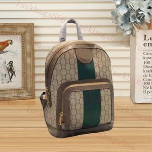 Lyxig ryggsäck stil designer ryggsäck axelväskor män kvinnor skola bokväska mode handväska handväska duk läder läder tygväska crossbody rese back pack ryggsäck