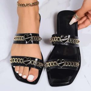 Sandals Women’s 2024 Summer Summer Ladies شفافة مربعة الرأس الحب المعادن التزيين الخارجي للنساء V 533 D 9661