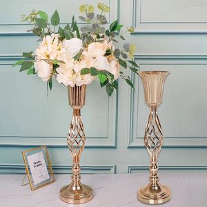 Candle Holders Table Holder Decoration Golden Iron Stand Art Vase Twisted Road Guide Candlestick For Flowers Wedding Props