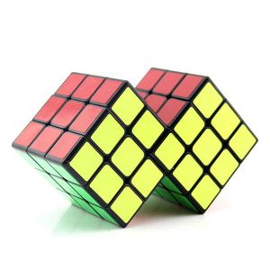 Cubi magici 3x3 Cubo magico congiunto 3x3x3 Speed cube puzzle giocattolo per bambini regalo regalo colorato giocattoli bendati teaser cerebrali per bambini Y240518ks2g