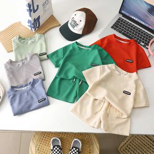 Clothing Sets Childrens clothing set childrens clothing boy solid color short sleeved+two-piece set 2-8 years old baby boy clothing Q240517